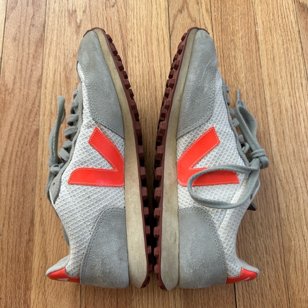 Veja Rio Branca Sneakers